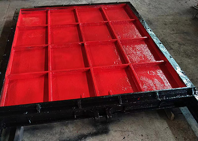 拱形铸铁闸门定制服务:匹配水利工程的“钢铁卫士”